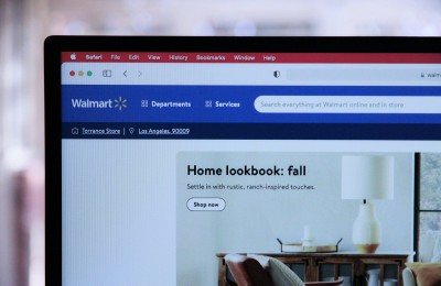 Connect Directly With Customers Through a D2C Website