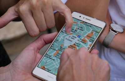 Understanding Geofencing and Geotargeting for Businesses